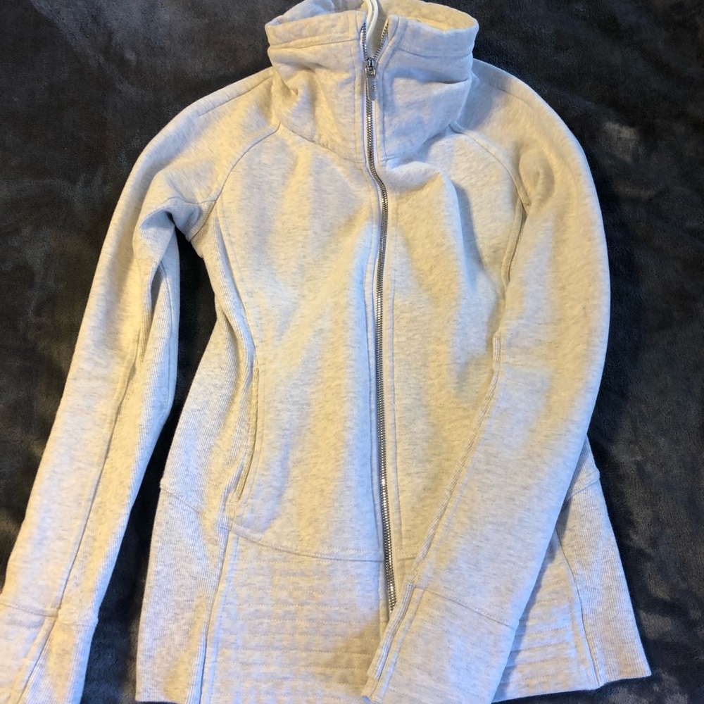 Lululemon sweatshirt